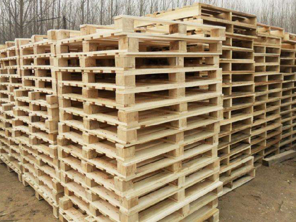 木質(zhì)托盤(pán)發(fā)貨現(xiàn)場(chǎng)